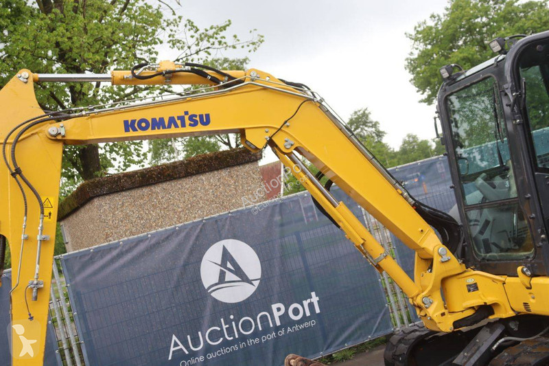 Excavadora Komatsu PC55MR-5E0