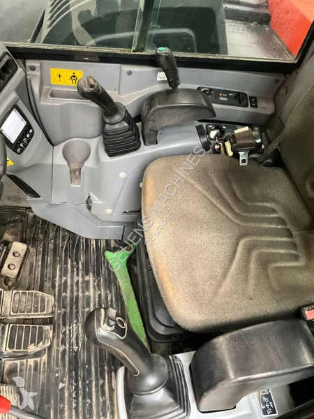 جرافة Kubota 0804 A 2