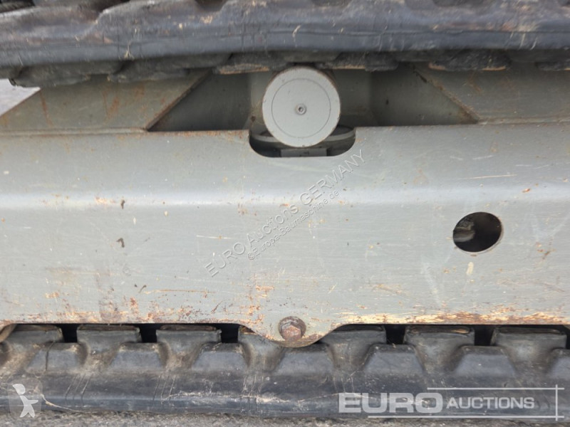 جرافة Volvo ECR25D