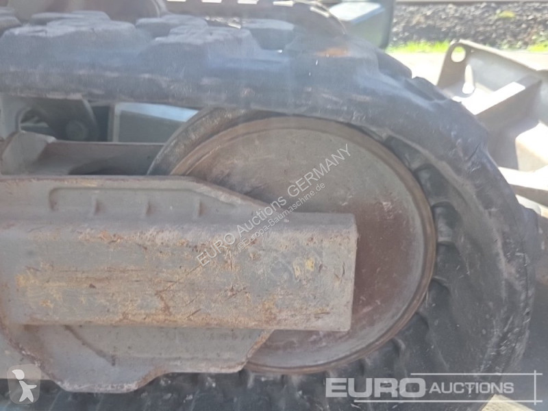 جرافة Volvo ECR25D