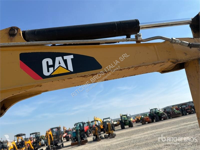 جرافة Caterpillar E Mini Excavator