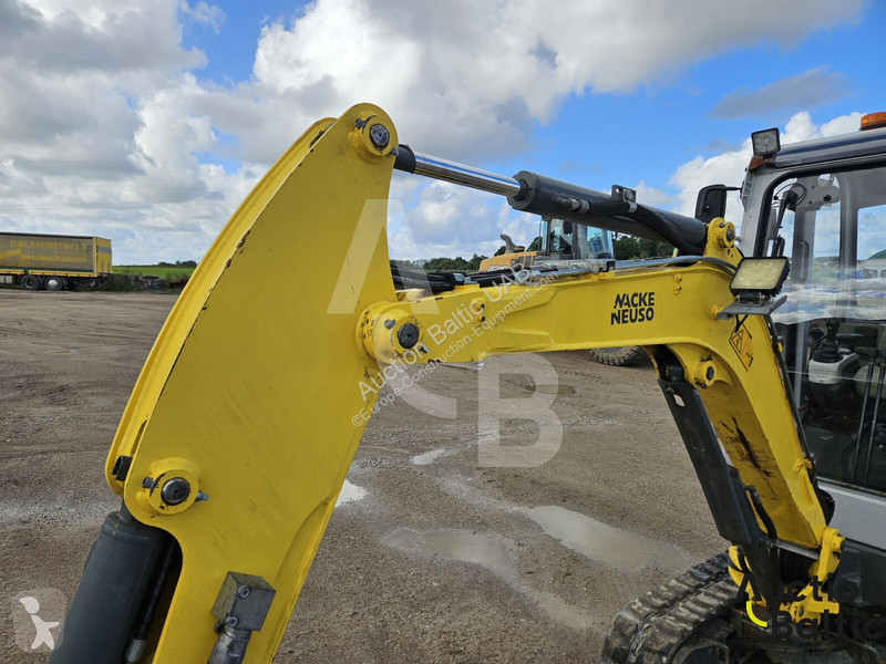 جرافة Wacker Neuson