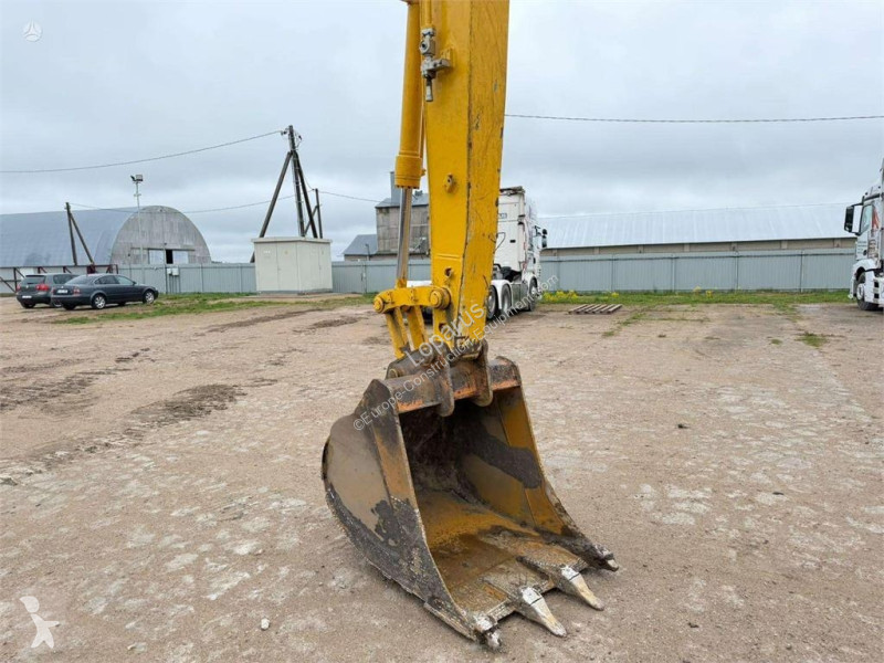 جرافة Komatsu LC11 E0