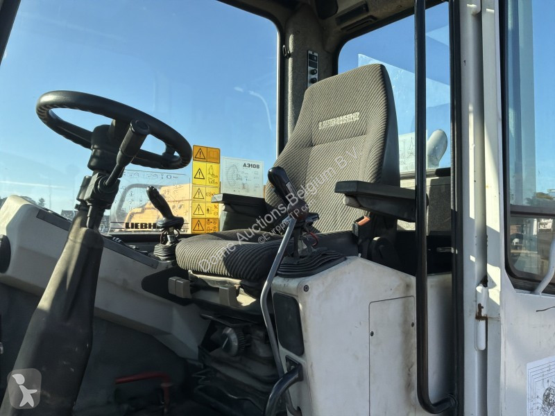 جرافة Liebherr
