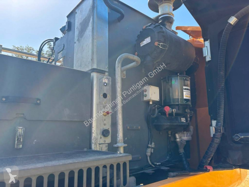 جرافة Liebherr