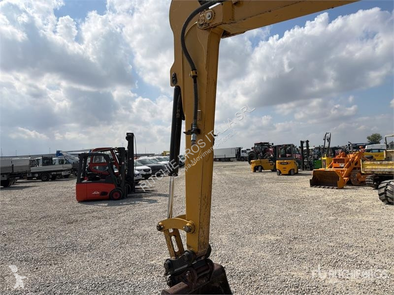 Skovel Caterpillar CR Mini Excavator (Inoperable)