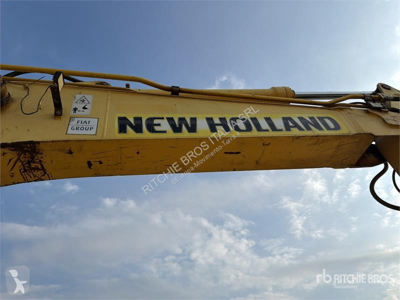 Skovel New Holland Kobelco E215B Tracked Excavator