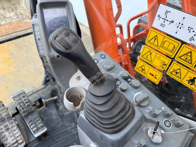 جرافة Hitachi - Hammer Lines / Automatic Greasing