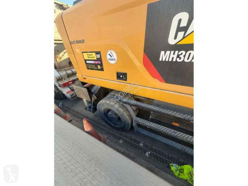 Skovel Caterpillar MH2