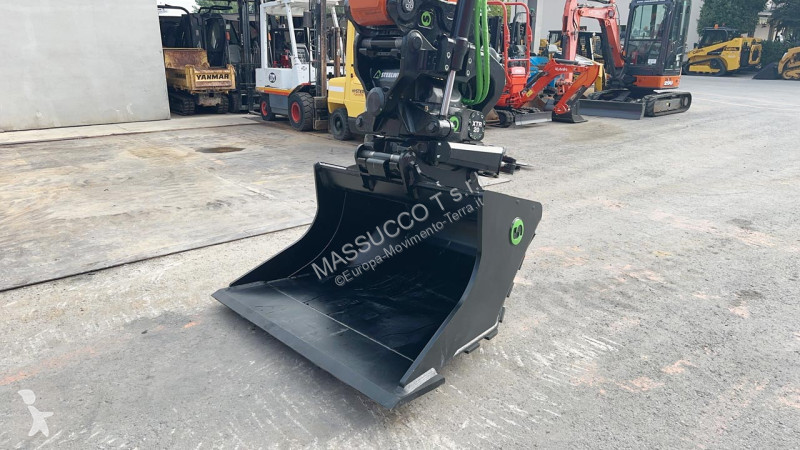 Excavadora Hitachi ZX175 WT-7