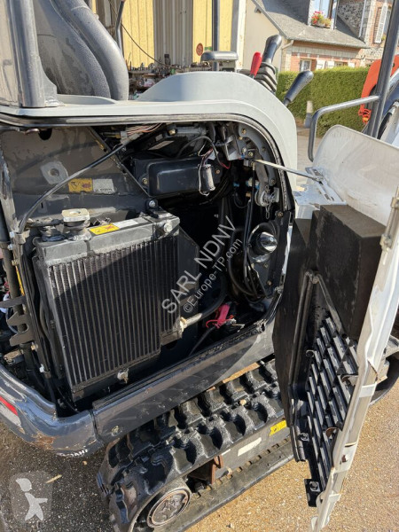 Skovel Bobcat E17