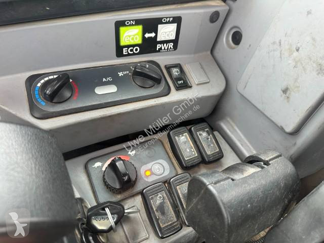 Skovel Kubota 0804 alpha / AC / 37.500 EUR