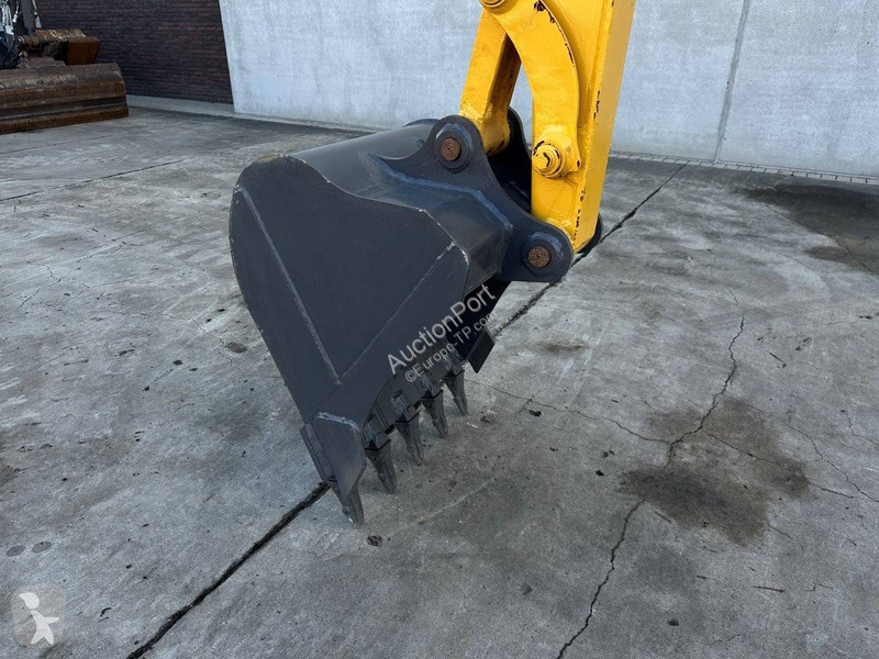 Skovel Komatsu 7