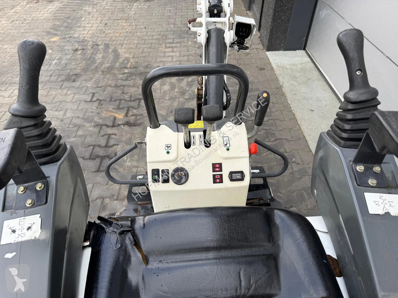 Pelle Bobcat z