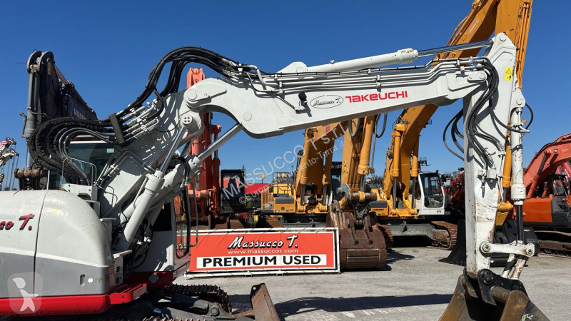 Excavadora Takeuchi TB2150R