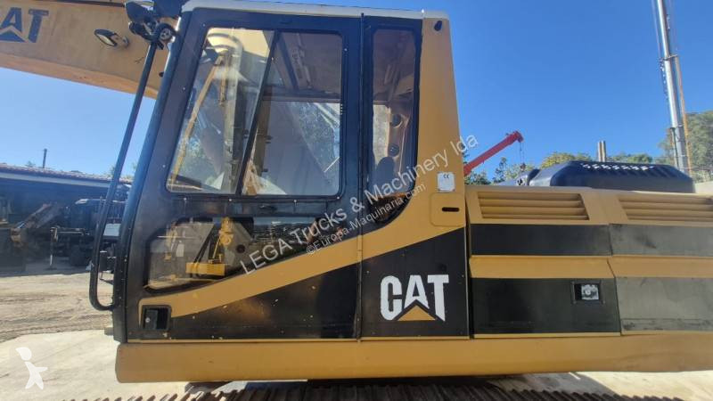 Excavator Caterpillar 320L