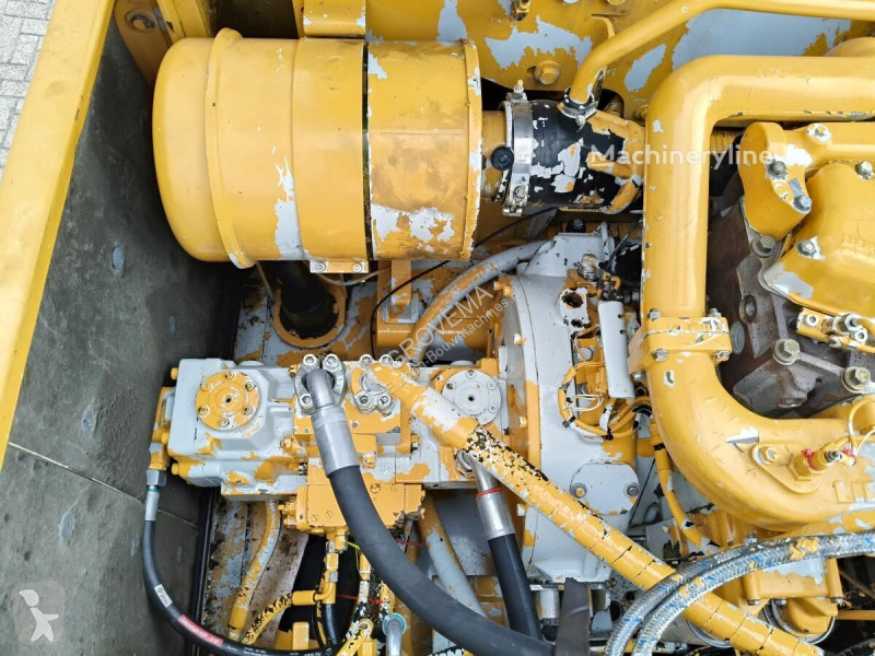 Pelle Liebherr A924 li