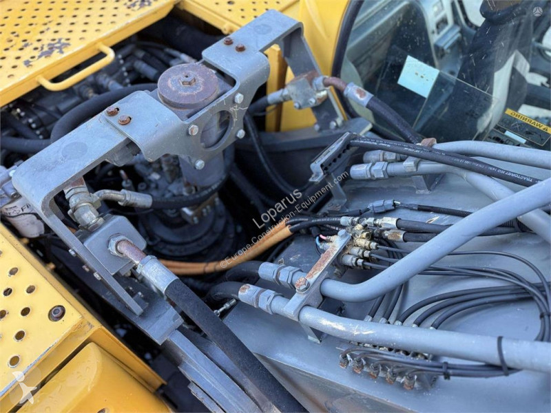 جرافة Volvo