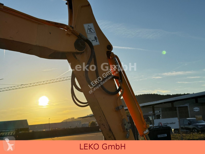 Pelle Hyundai Robex 55W9 Mit 4 Löffeln