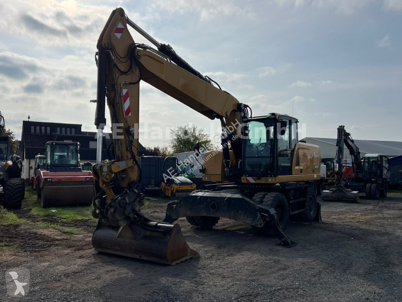 Excavator Caterpillar F...