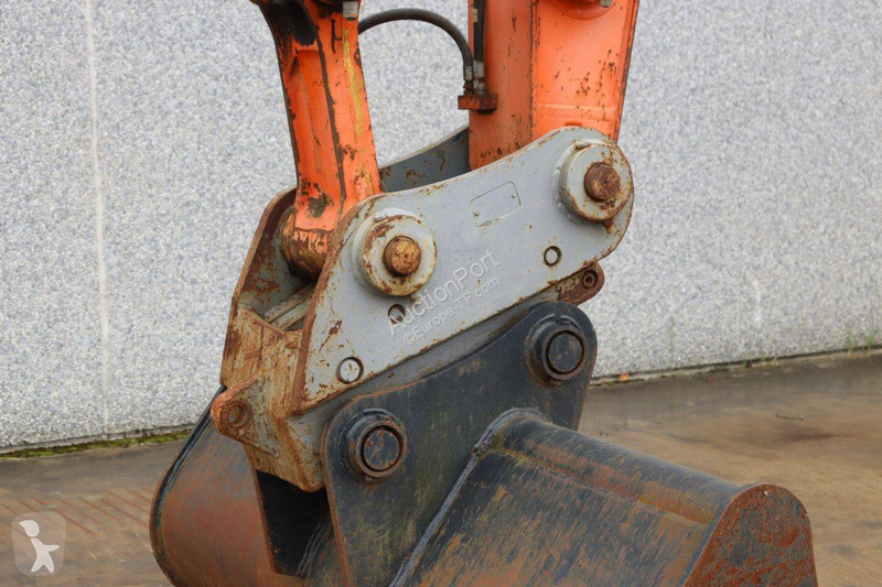 Pelle Hitachi