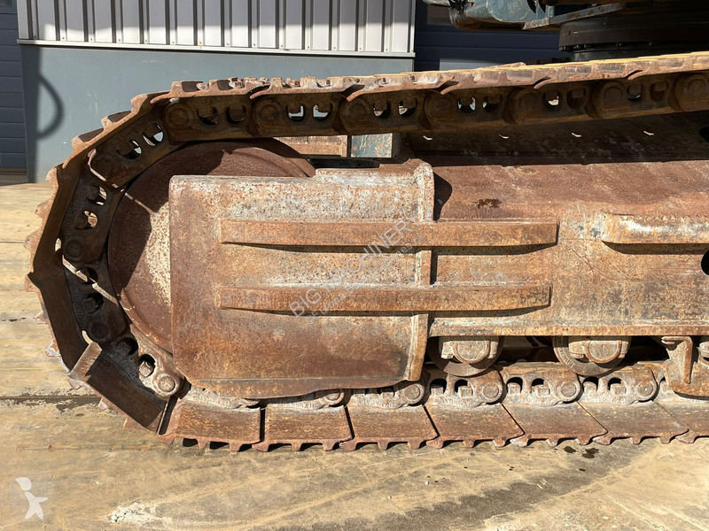 Pelle Hyundai Robex 300NLC-9A