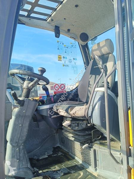 Pelle Mecalac  9MWR
