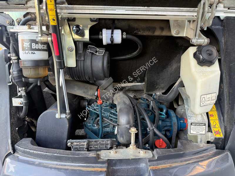 جرافة Bobcat E27z