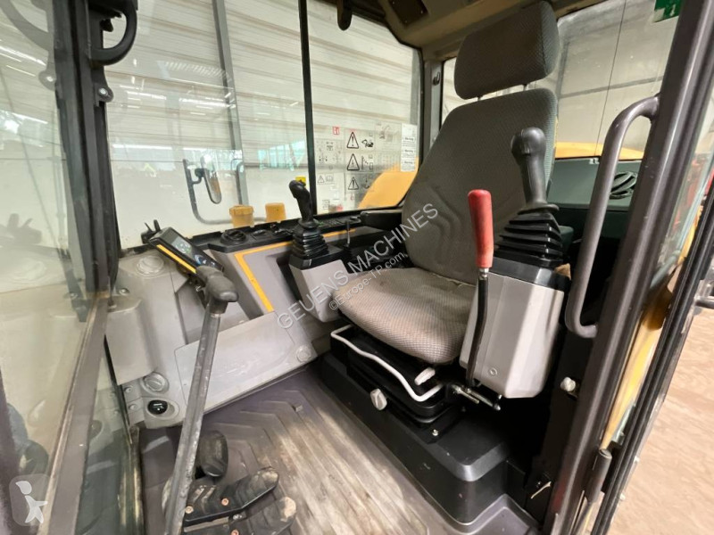 Багер Volvo EC 60 E