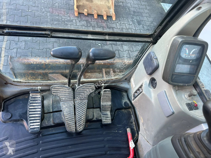 Excavator New Holland Kobelco E70SR-1ES | A/C