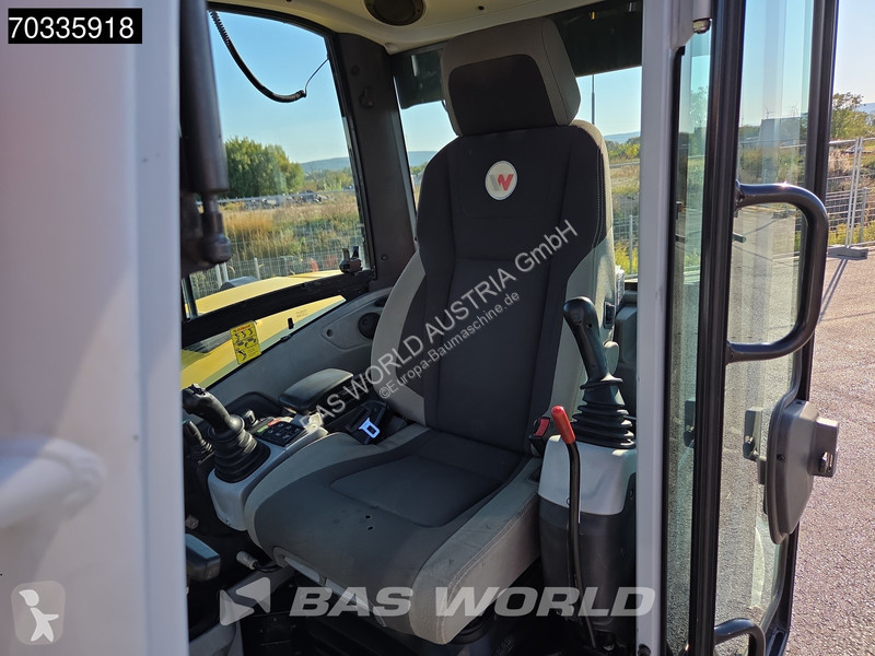 جرافة Wacker Neuson Powertilt
