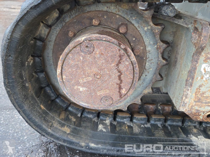 Багер Volvo ECR25D
