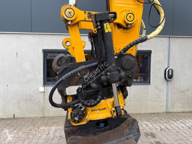 جرافة JCB 220 XL 4F - 220X LC - 220XL - 220X L4F