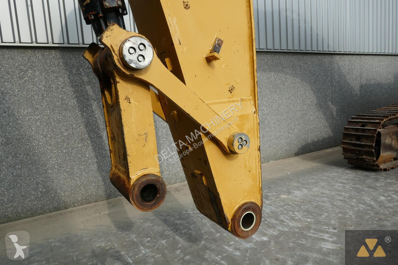 Багер Caterpillar LME