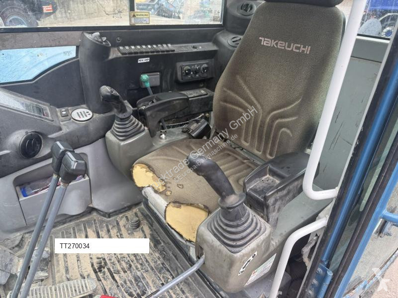 جرافة Takeuchi Powertilt