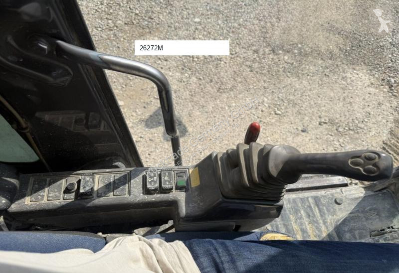 جرافة Hitachi / Swiss-Vehicle