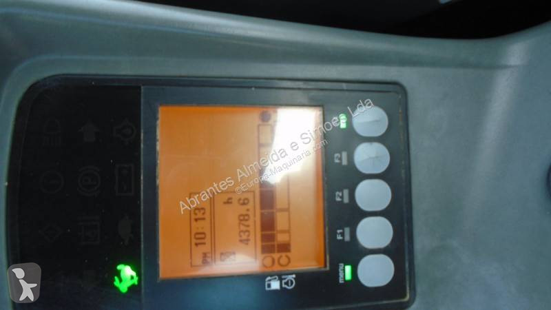 جرافة Yanmar VIO 57