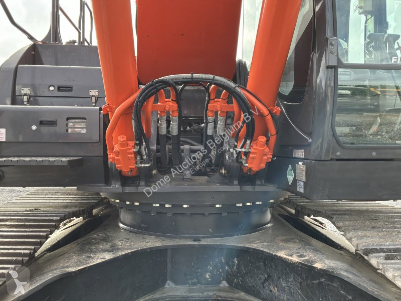 Excavator Hitachi Zaxis 350 LC