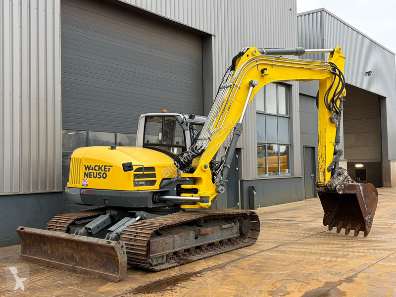 جرافة Wacker Neuson