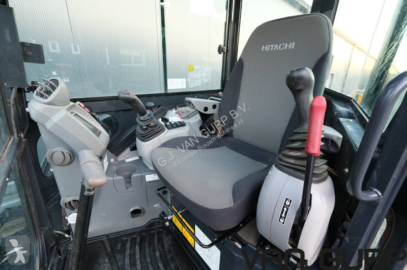 Excavator Hitachi U6 | 2022 | 905h | A/C