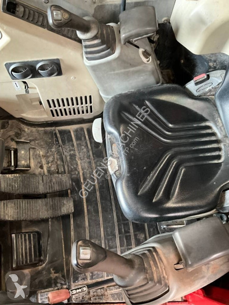 Escavadora Yanmar Vio 80-1A