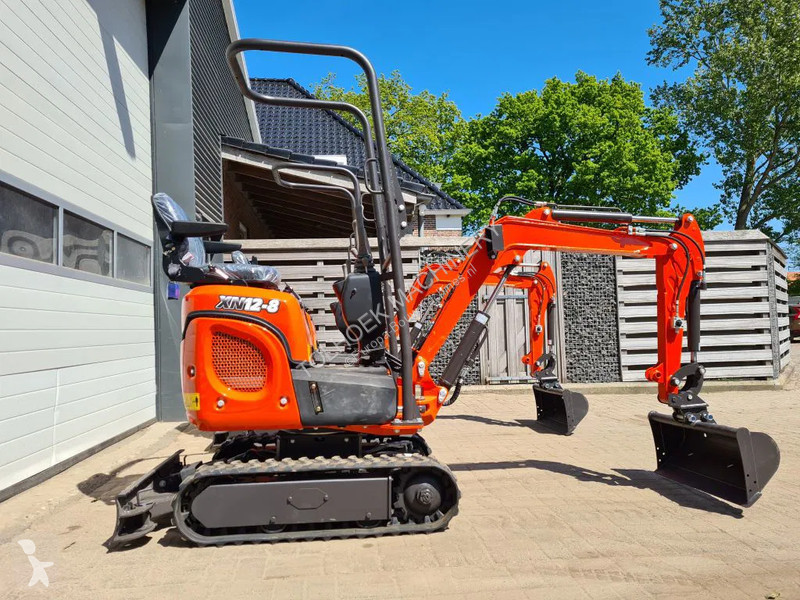 Graafmachine Kubota powered by. XN 12-8