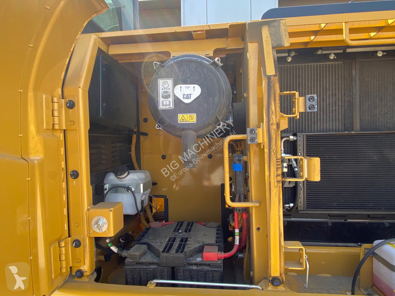 Excavadora Caterpillar 3 - New export model...