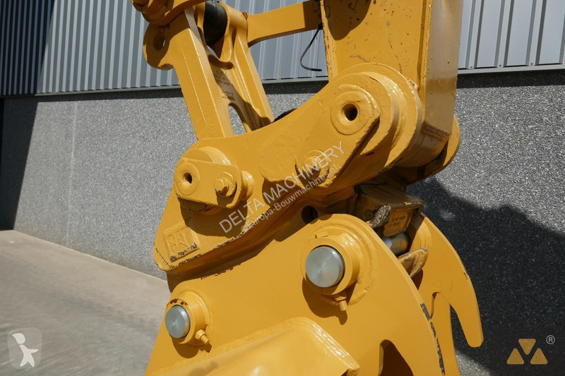 Graafmachine Caterpillar 320FL