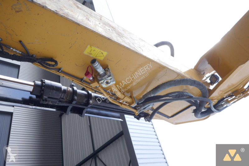 Escavatore Caterpillar 325F LCR