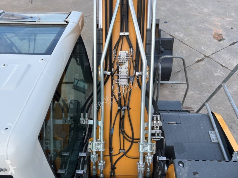 Escavadora Liebherr R922