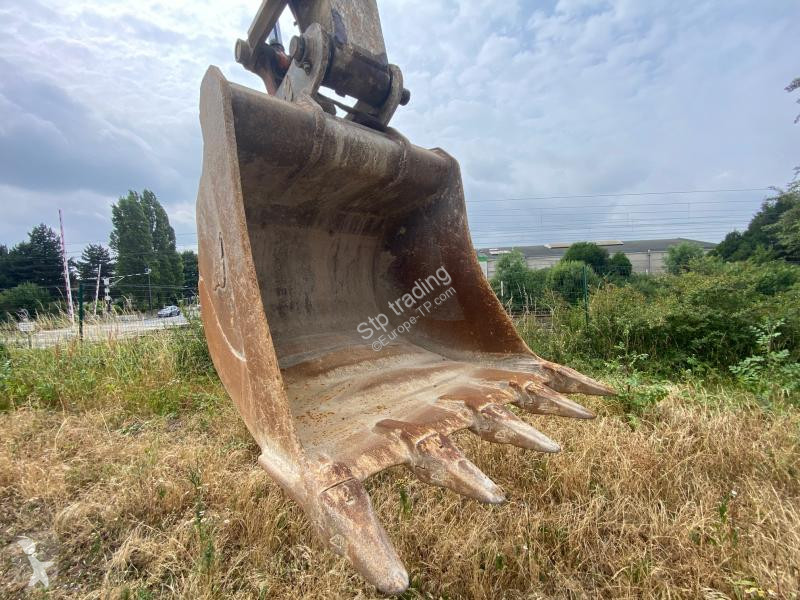 Escavatore Hitachi ZX225USLC-3