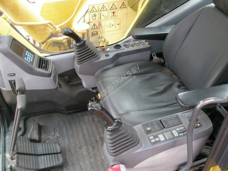 Escavatore Komatsu 600LC-7K