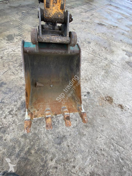 جرافة Hyundai HW 140