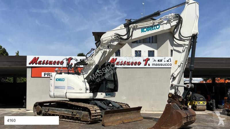 Escavadora Kobelco SK260SR-3